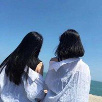 蓝色天空的闺蜜头像