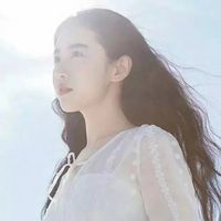 女生侧脸长发头像
