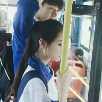 情侣头像接吻一对两张