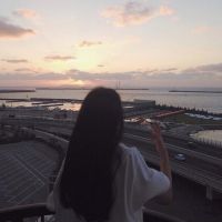 微信头像女生背影伤感