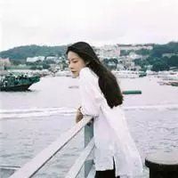 白衣清纯女生头像