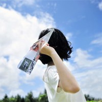 女生短发头像背影图片
