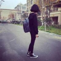 女生短发头像背影图片