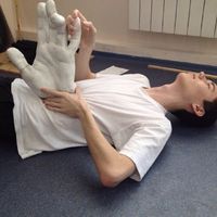 躺着的好看的男生头像，醉一场红尘！