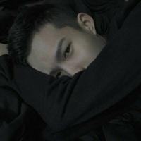 躺着的好看的男生头像，醉一场红尘！