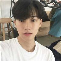 笑着很暖的男生头像，你灿烂了我小青春！