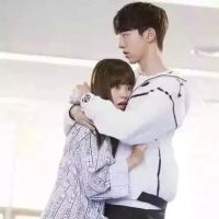 快手暖男情侣头像图片，月光依旧柔人心！