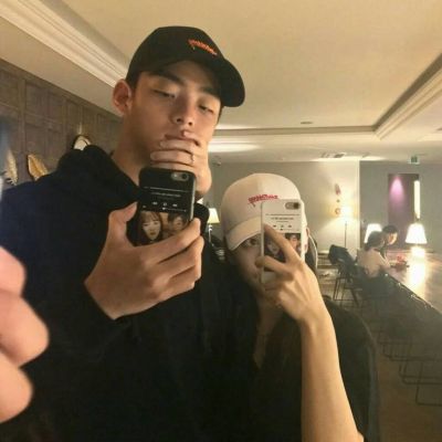 情侣头像高冷气质双人，在你左耳说爱你！