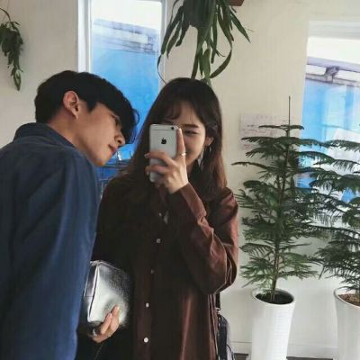 情侣头像高冷气质双人，在你左耳说爱你！