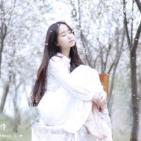 女生微信头像唯美侧脸，下一秒笑靥如花！