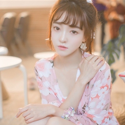 清纯养眼的美女高清头像